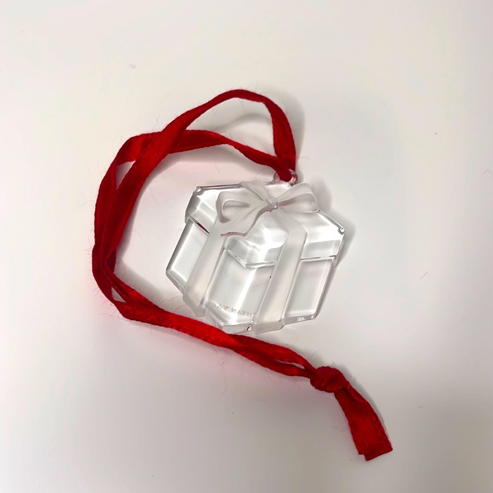 Tiffany & Co Crystal Present Christmas ornament